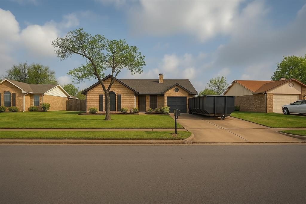 3825 Hackberry Lane