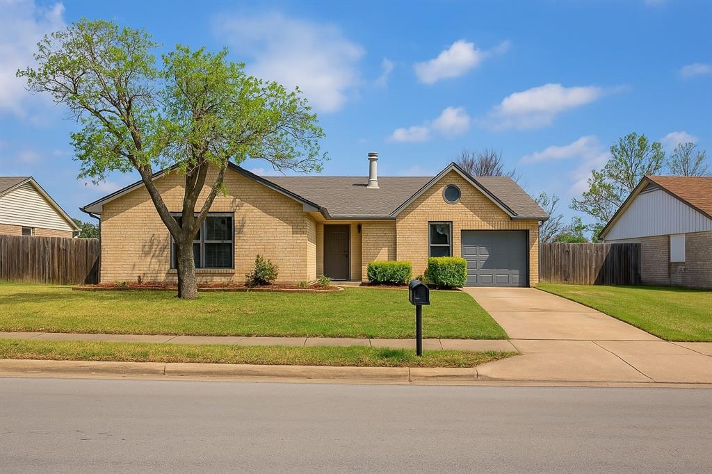 3825 Hackberry Lane