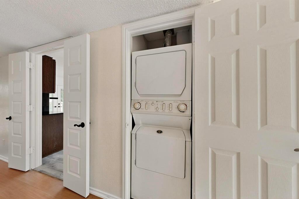 Holly Oaks Twnhms - Residential