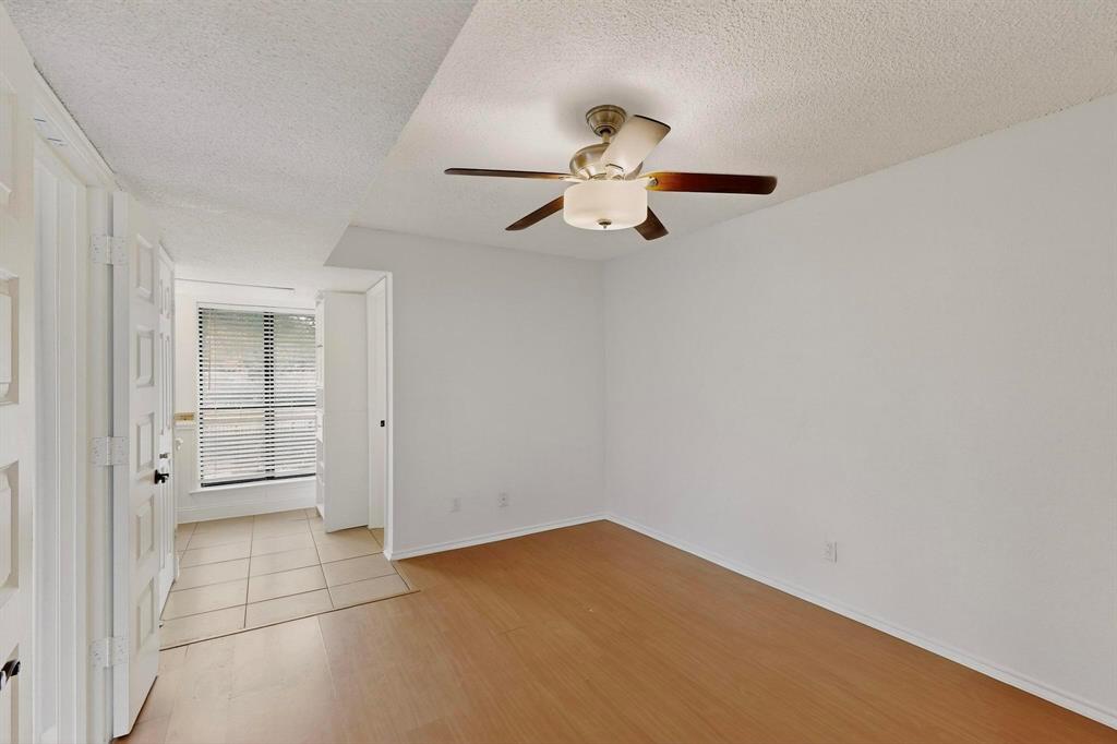 Holly Oaks Twnhms - Residential