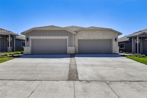 Photo of 740 Wheatfield Drive, Venus, TX 76084 (MLS # 21165386)