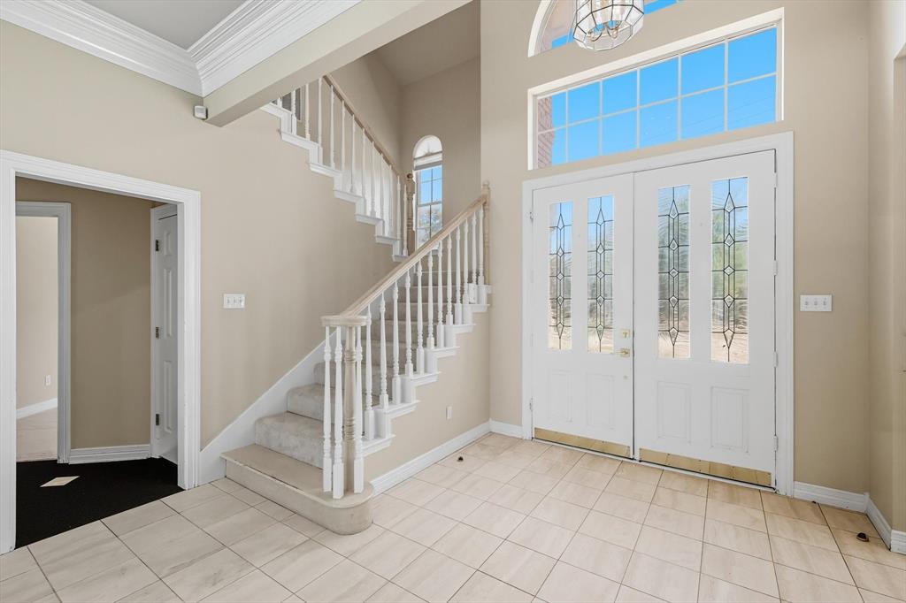 143 Lakeview Drive