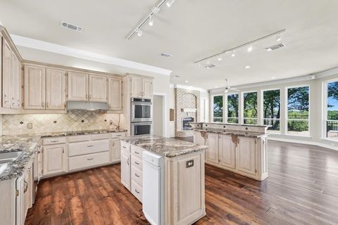 143 Lakeview Drive Aledo TX 76008