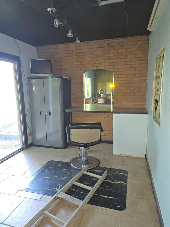 Thornhill Park Sub - Commercial Sale