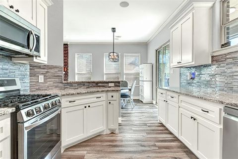 Tiny photo for 675 Wayne Avenue, Van Alstyne, TX 75495 (MLS # 21069947)