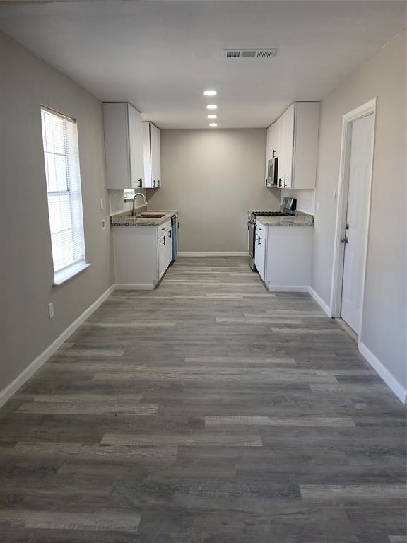 Los Arroyos - Residential Lease