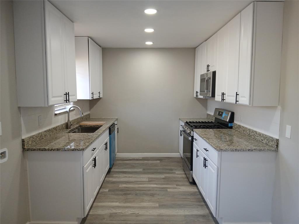 Los Arroyos - Residential Lease