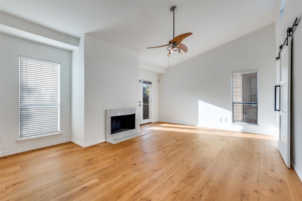 Oaks On The Lane Condo Ph 01 - Residential