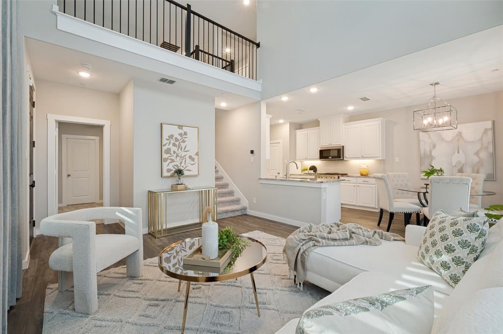 2736 Majesty Drive