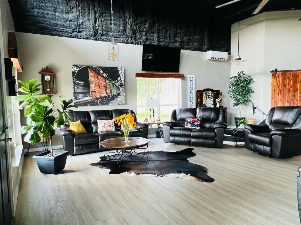 2075 County Road 2585