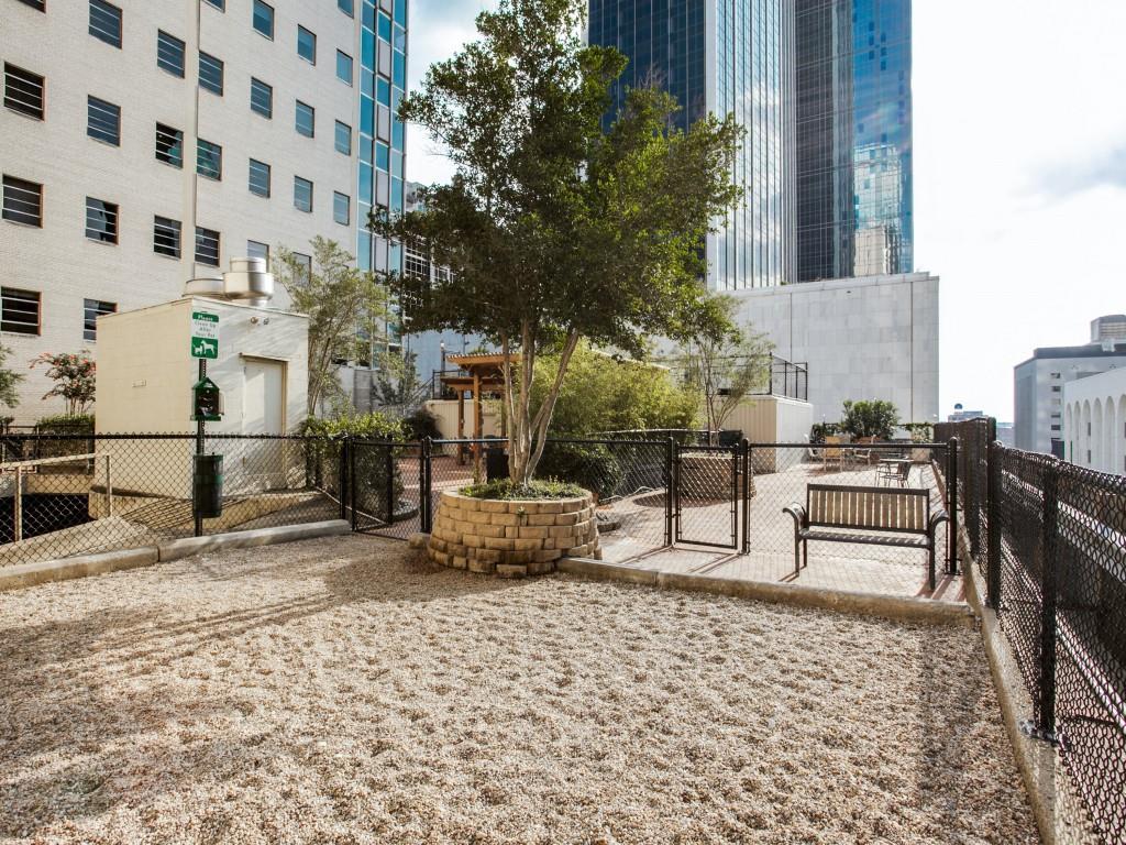 Dallas, Texas 75201, United States, 1 Bedroom Bedrooms, ,2 BathroomsBathrooms,Residential,Active,60942