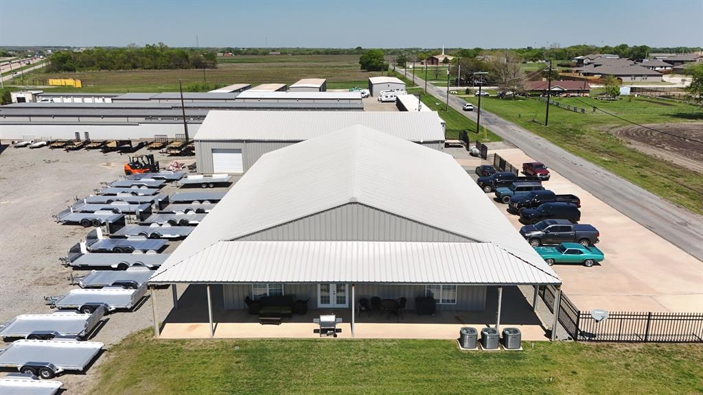 Sanford Circle Nrt Side Add - Commercial Sale