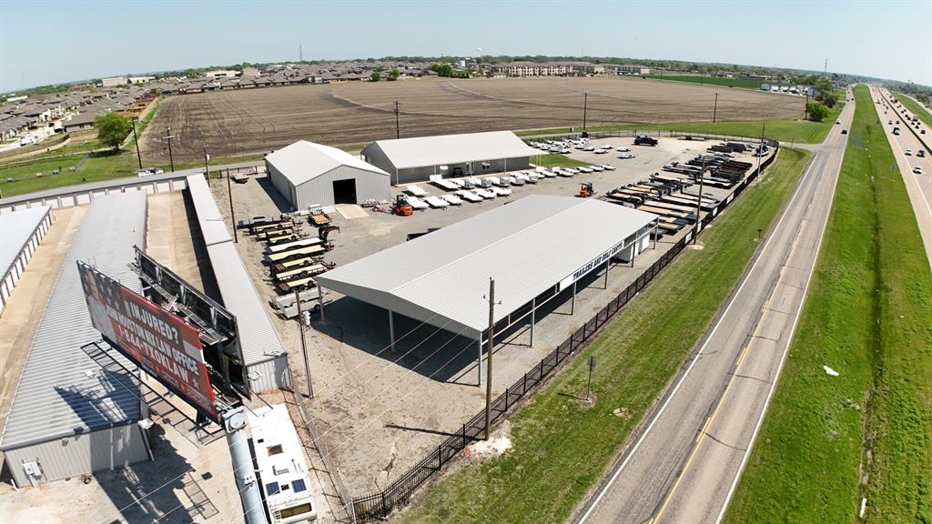 Sanford Circle Nrt Side Add - Commercial Sale