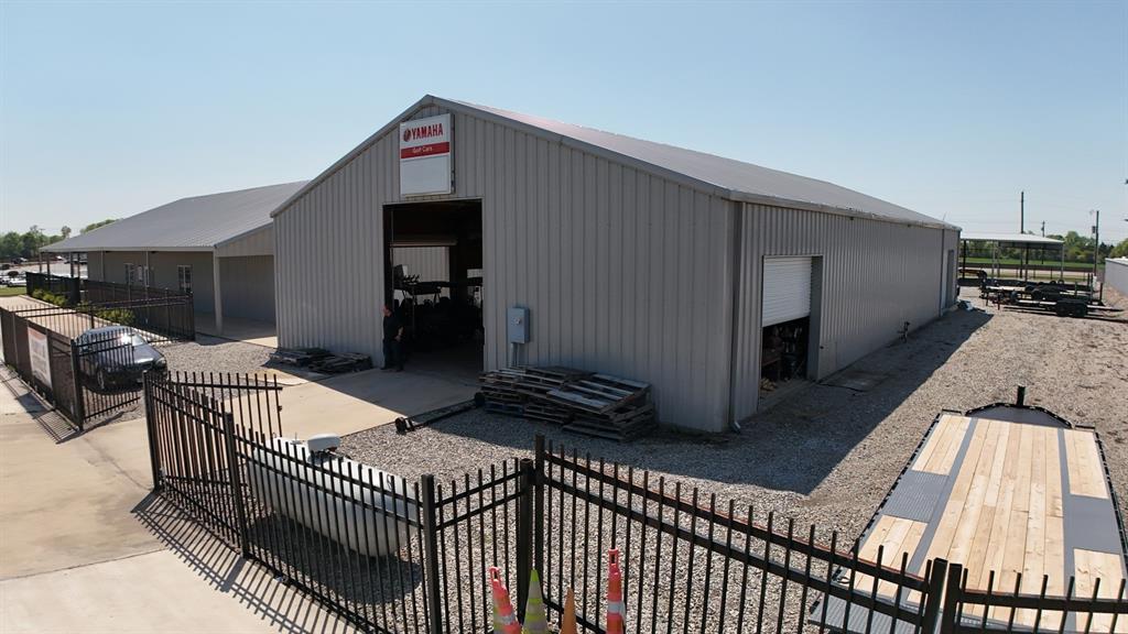 Sanford Circle Nrt Side Add - Commercial Sale