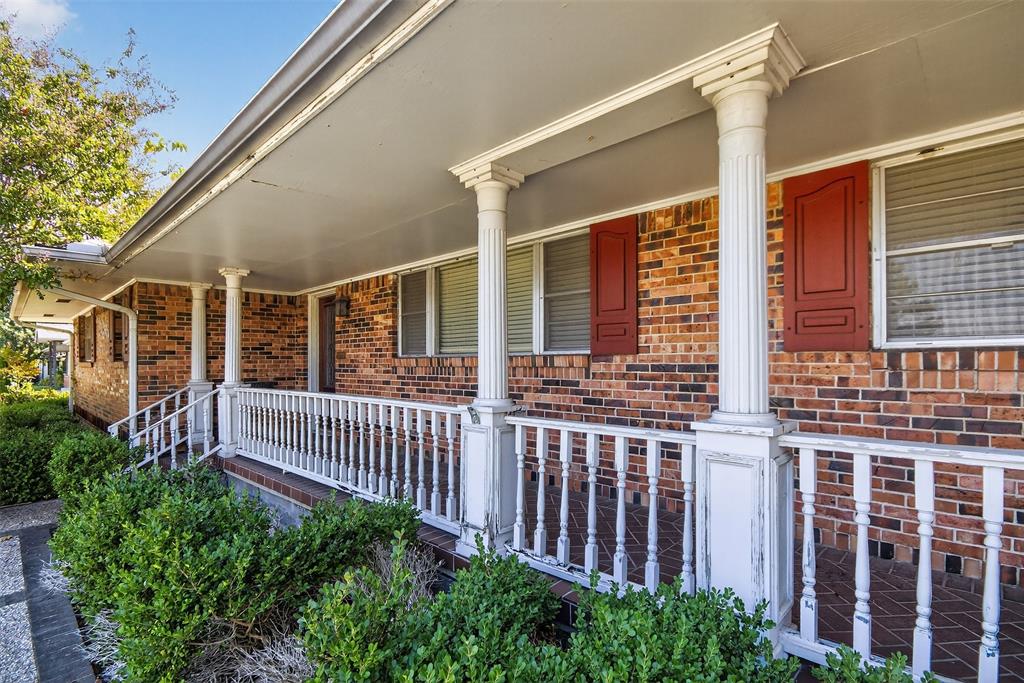 6606 Royal Lane