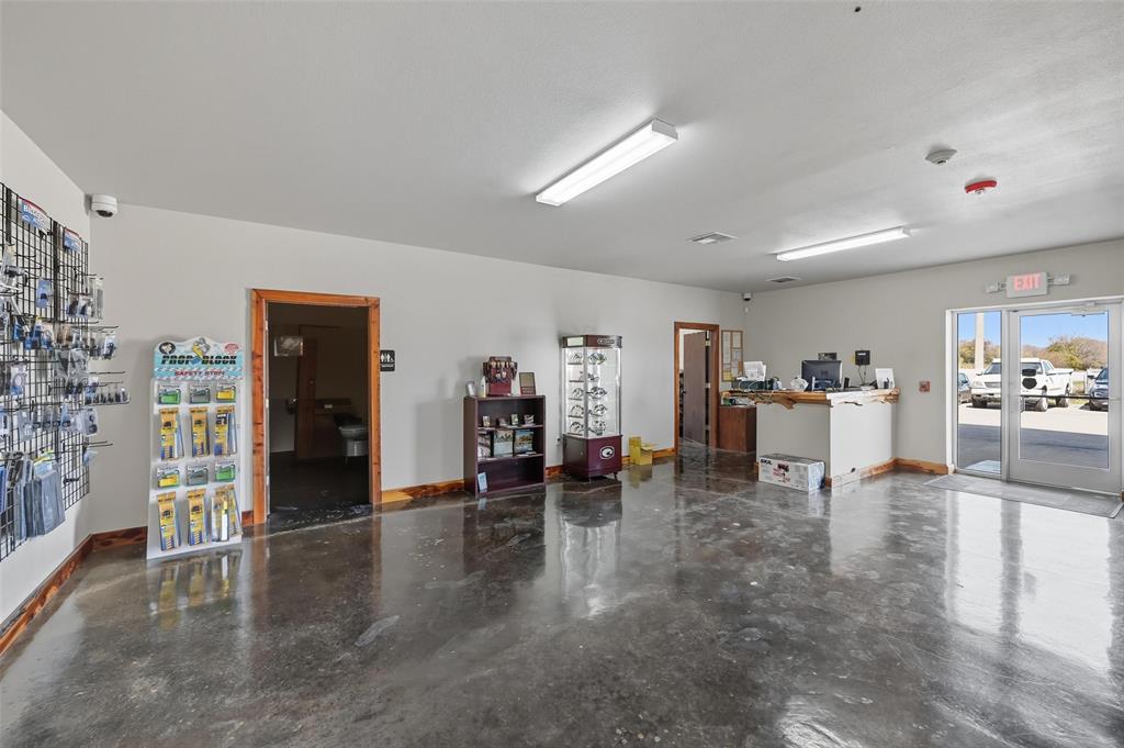 180 E Chapman Drive