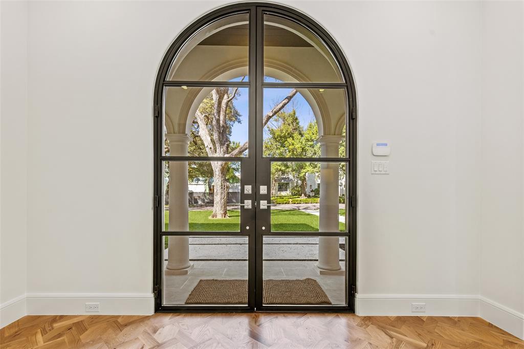 Manchester Downs - Residential