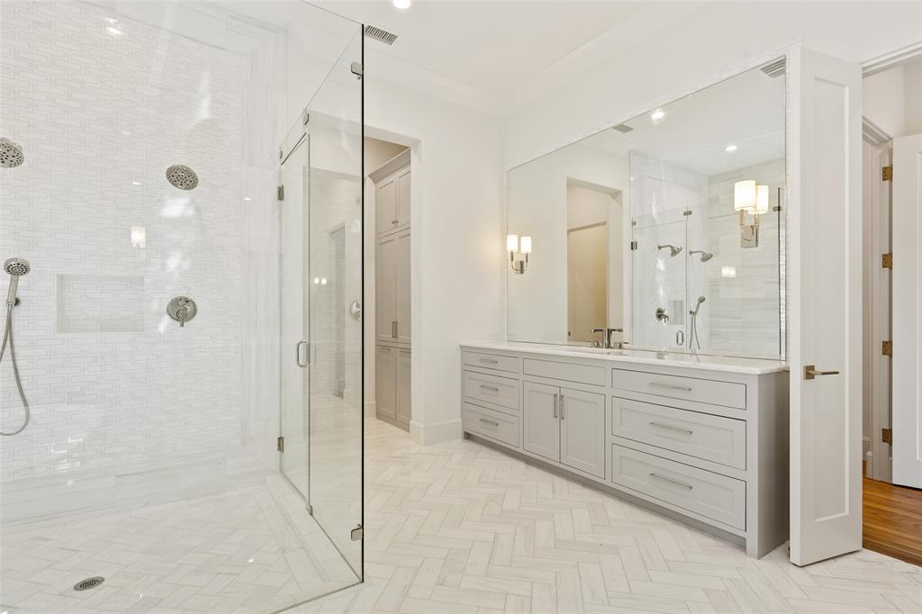 Manchester Downs - Residential