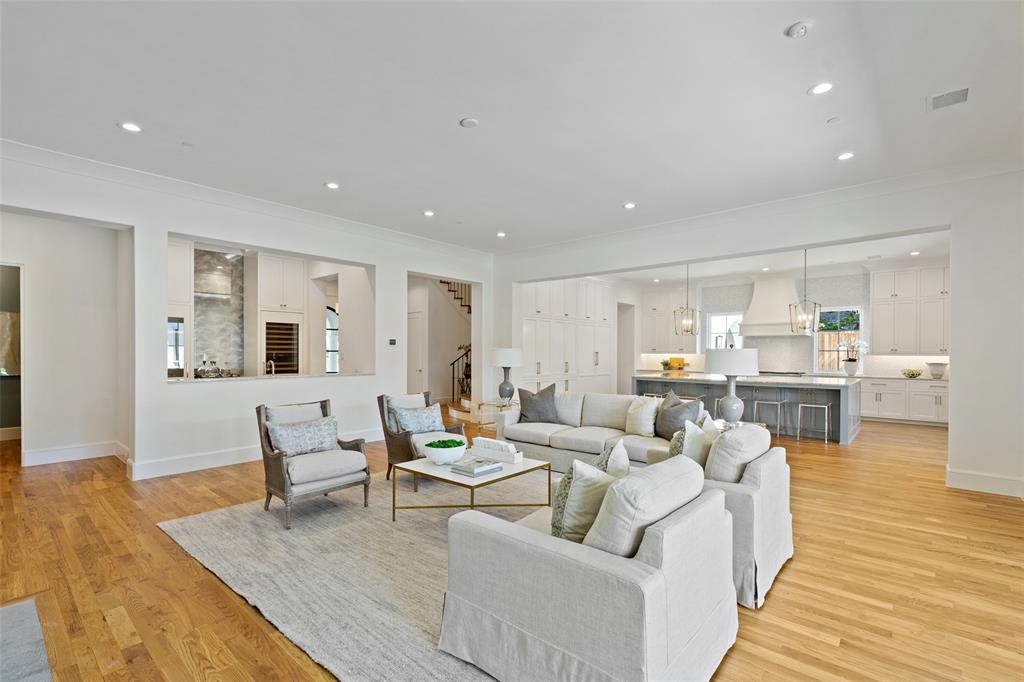 Manchester Downs - Residential