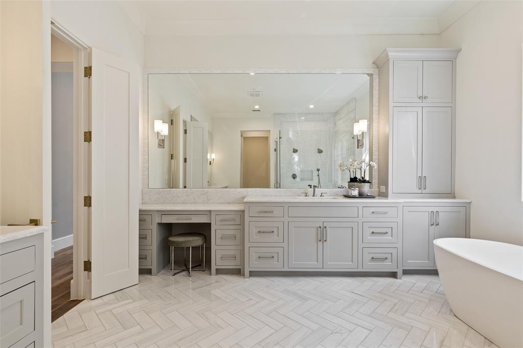 Manchester Downs - Residential