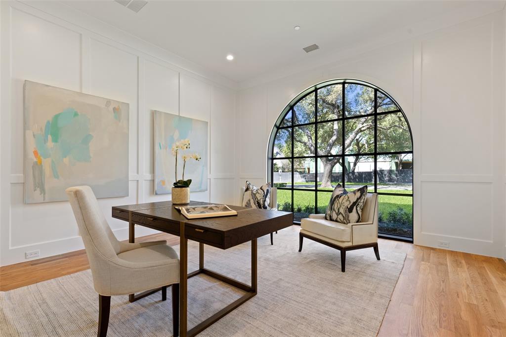 Manchester Downs - Residential