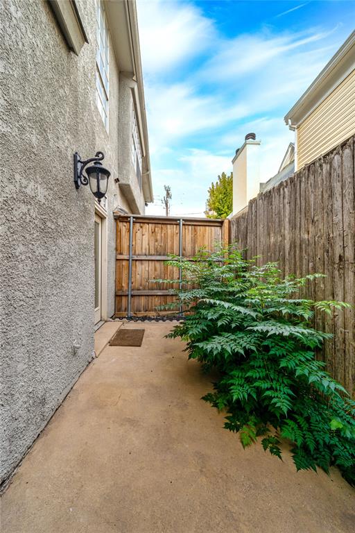 Brown Street Condo 3605 - Residential Lease