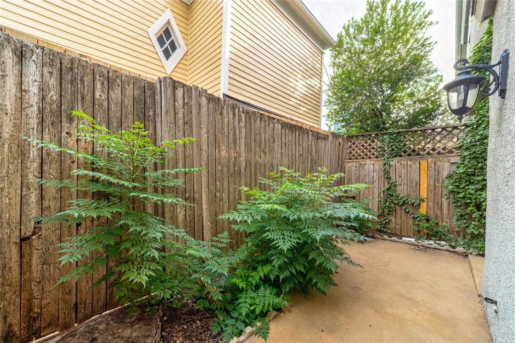 Brown Street Condo 3605 - Residential Lease