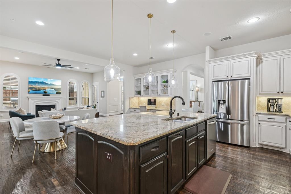 Richwoods Ph Four - Residential