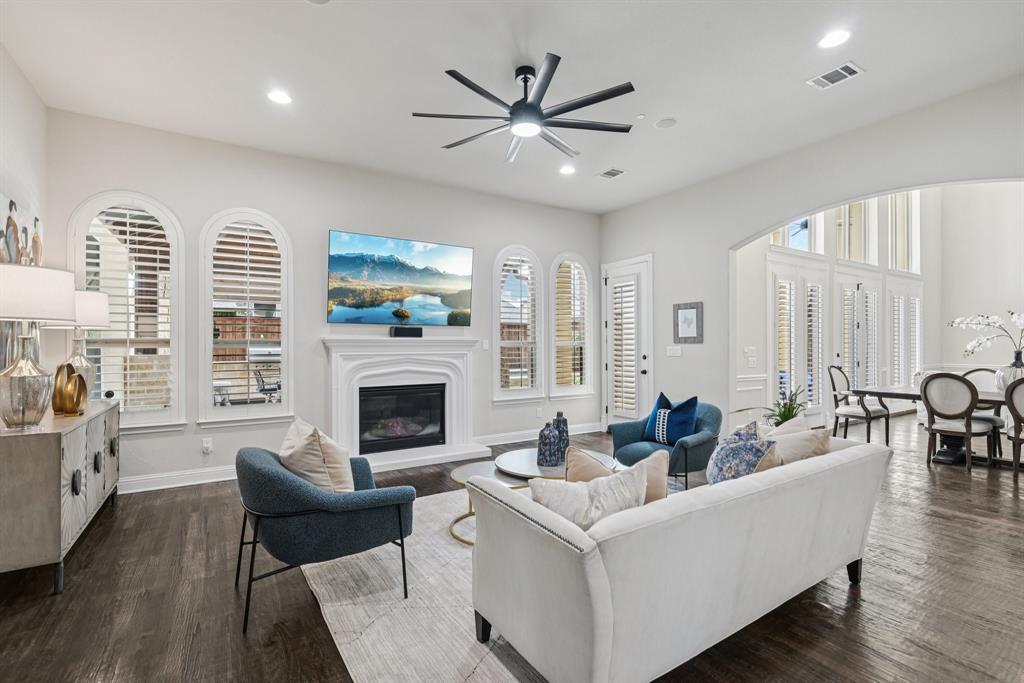 Richwoods Ph Four - Residential