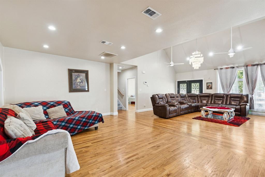 BROWNS - Residential