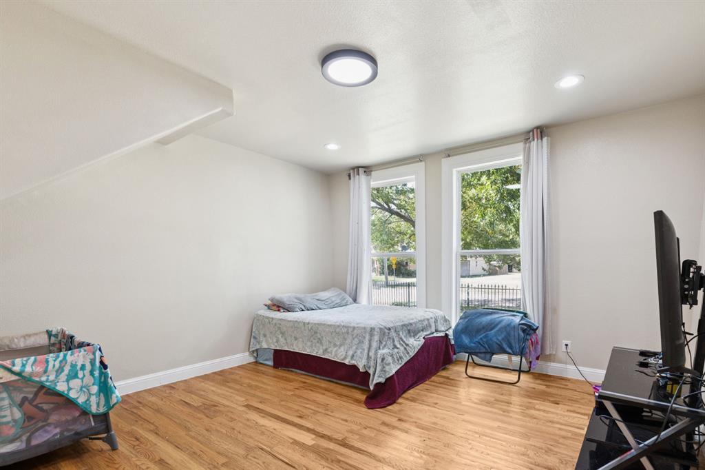 BROWNS - Residential