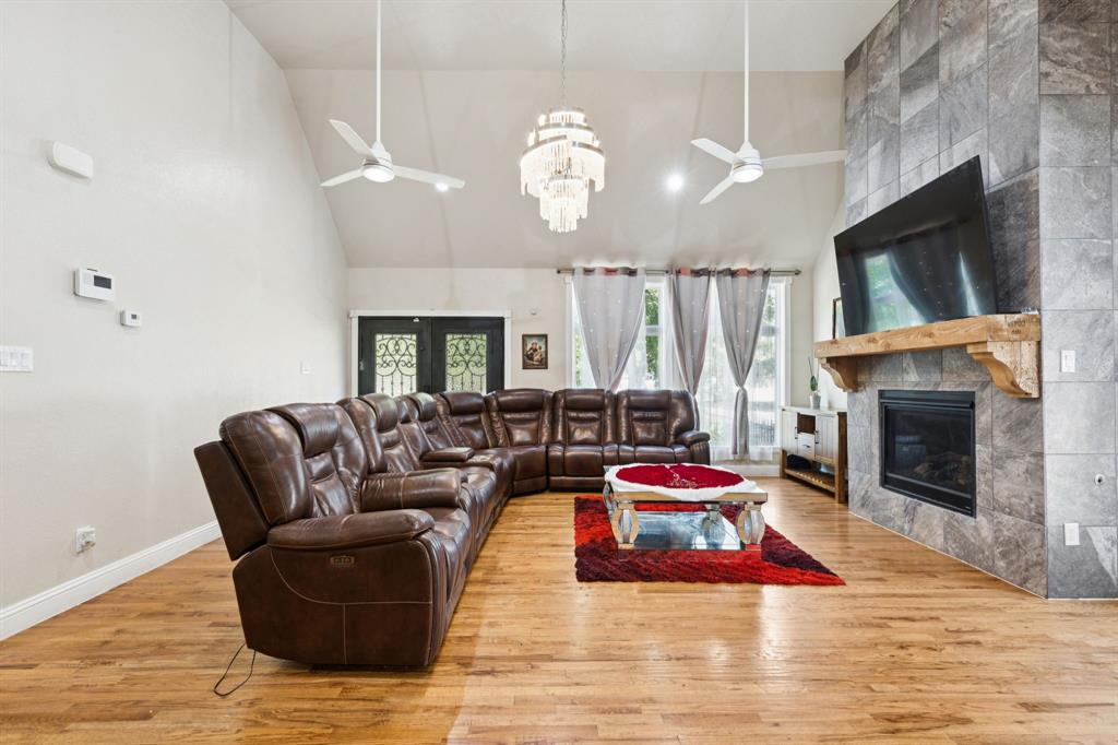 BROWNS - Residential