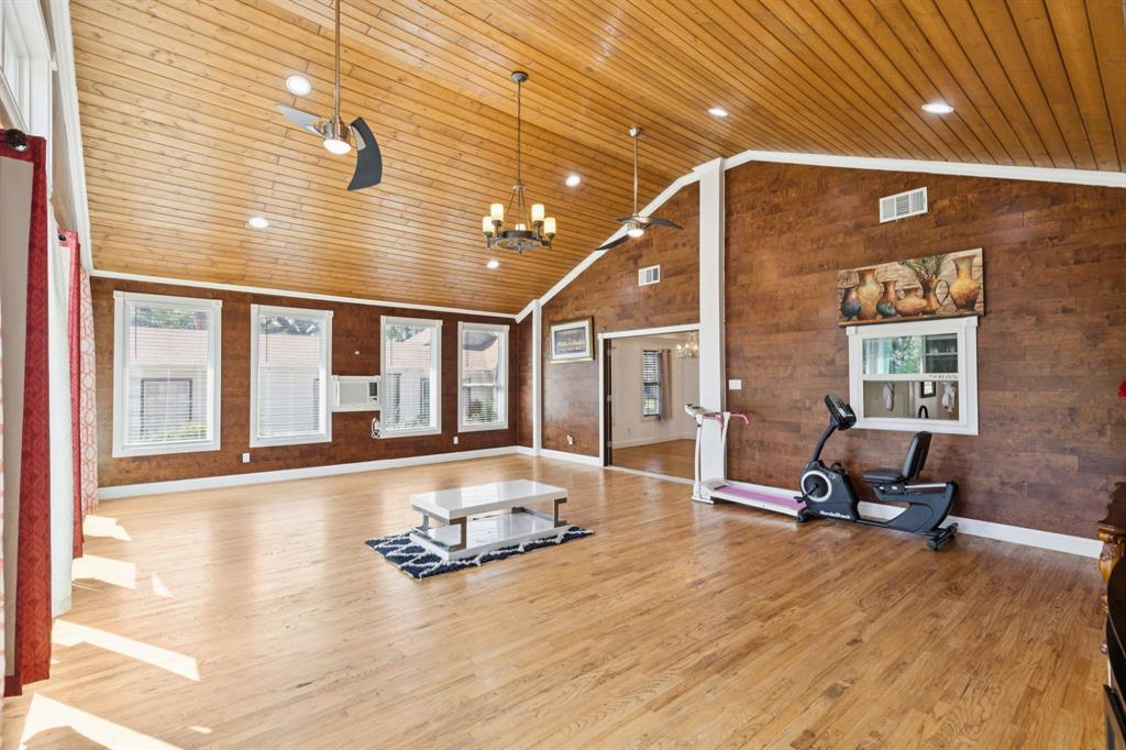 BROWNS - Residential