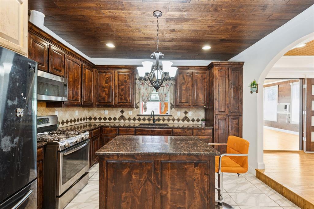 BROWNS - Residential