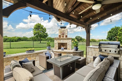 Property photo of 2801 Meadow Ridge Drive, Prosper, TX 75078