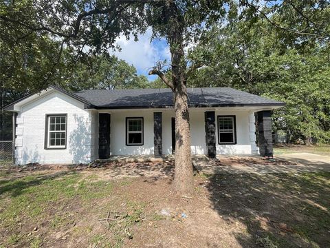 A home in West Tawakoni