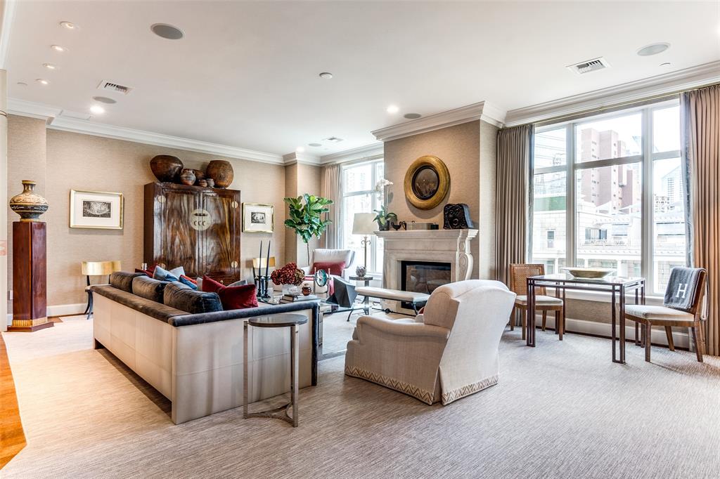 Tower & Regency Row Residence Condo - Residential