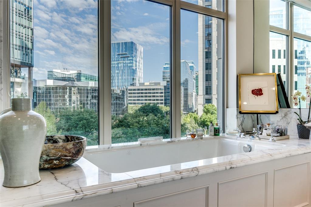 Tower & Regency Row Residence Condo - Residential