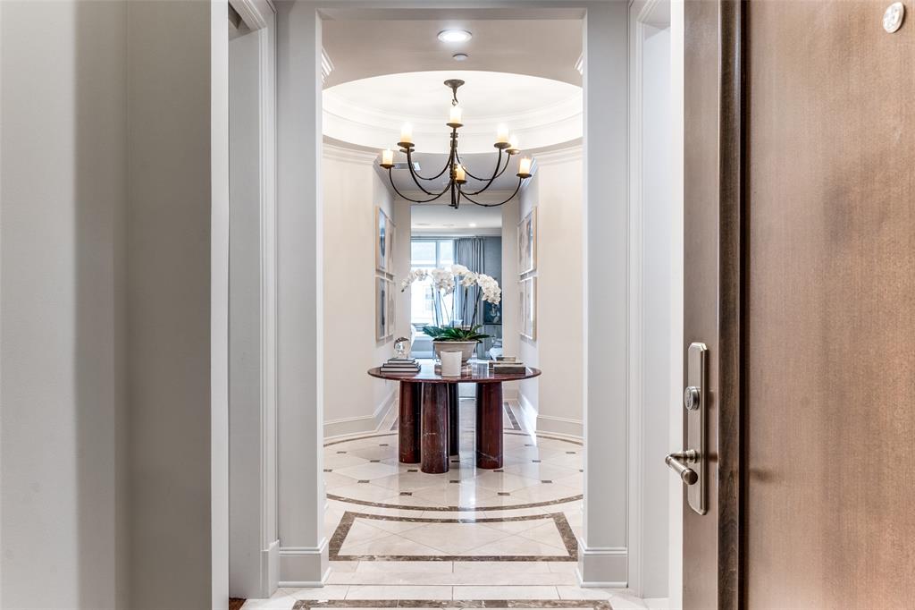 Tower & Regency Row Residence Condo - Residential