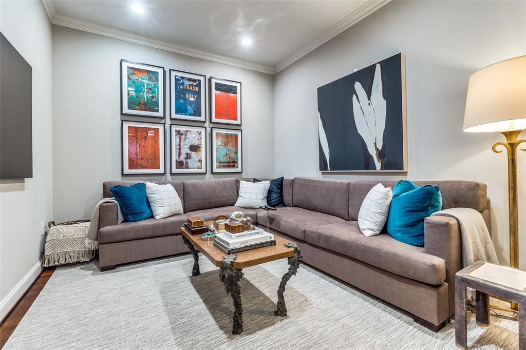 Tower & Regency Row Residence Condo - Residential