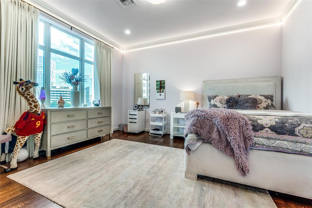 Tower & Regency Row Residence Condo - Residential