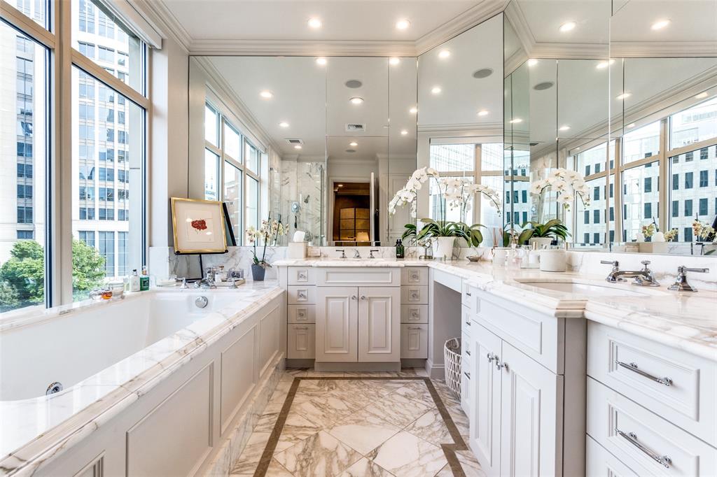 Tower & Regency Row Residence Condo - Residential