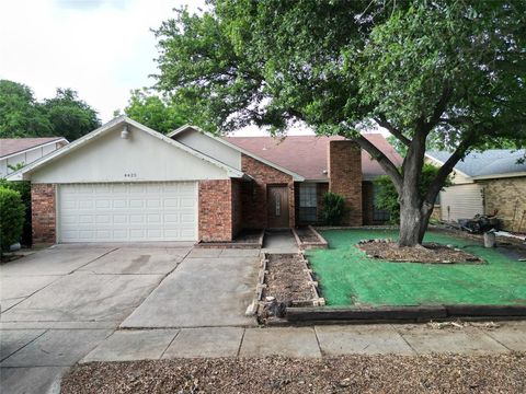 Photo of 4425 Campion Lane, Fort Worth, TX 76137 (MLS # 21275753)