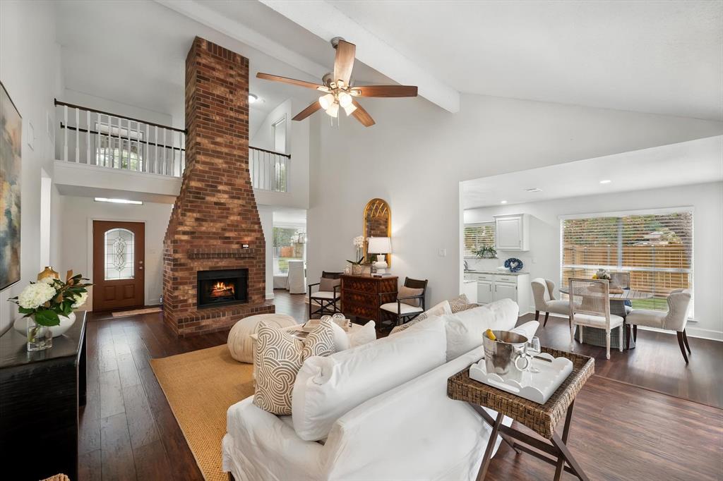 7025 Escondido Drive
