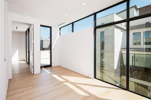 Tiny photo for 3515 Edgewater Street, Dallas, TX 75205 (MLS # 20983851)