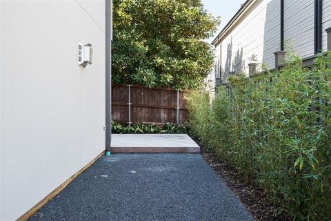 Tiny photo for 3515 Edgewater Street, Dallas, TX 75205 (MLS # 20983851)