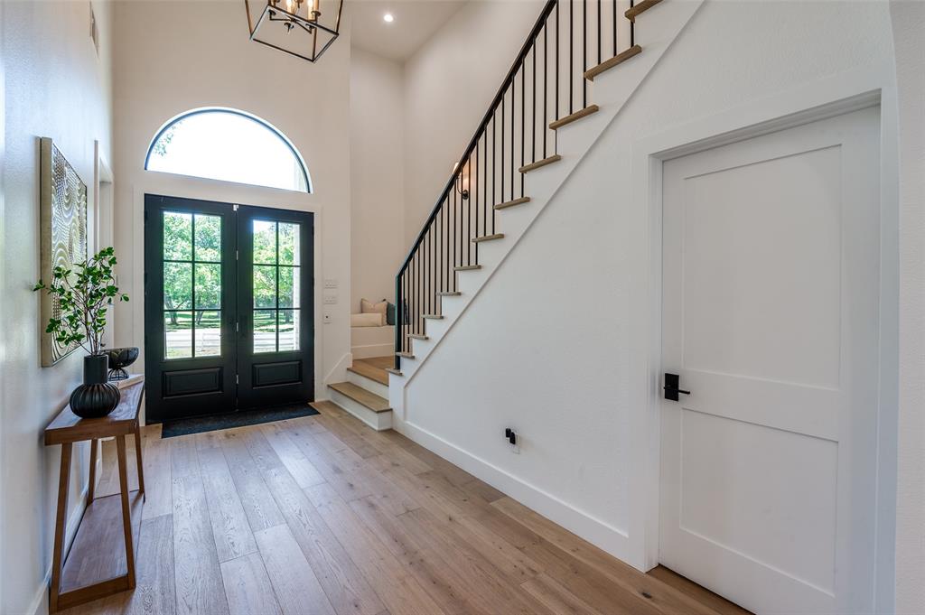 4220 Cheshire Drive