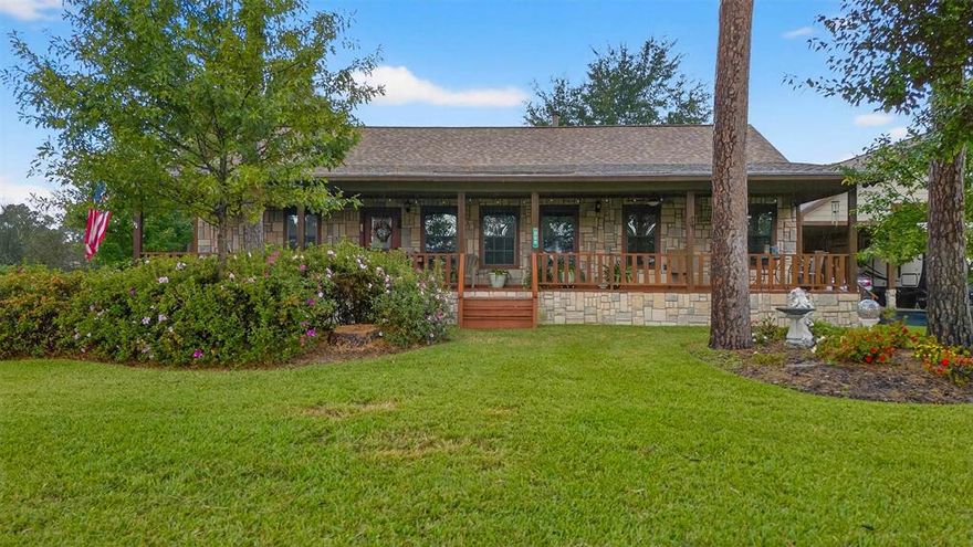 Charming Lakeview Cottage in Peaceful Waterfront Community Welcome to this lovely 3-bedroom, 2-bath cottage nestled ina serene lakefront community with stunning water views — perfect for enjoying your morning coffee or watching sunsets overthe lake. Enjoy outdoor living year-round with a fully covered front deck providing a glorious view of the water, a covered backdeck, and a patio area perfect for grilling. The relaxing hot tub also conveys with the property. The primary suite features atiled walk-in shower, separate soaking tub, and convenient access to a spacious laundry room that connects directly to theprimary closet. The kitchen offers a cozy cottage feel with updated appliances — all included — and plenty of space forcooking and gathering. A couple of flex rooms are part of the property which are detached from main home; one with both agarage door and a traditional entry making it an ideal poker room, hobby space, or storage area. Two additional bonus rooms, each with individual air conditioning, offer endless possibilities for storage, an office, or a game room. The attic above thegarage is fully decked, wired for electricity, and ready to be transformed into additional living space. You’ll also appreciatethe three covered carport spaces — the center one tall enough for an RV — and the beautifully landscaped front yardfeaturing lush pines and touches of Tyler’s famous azaleas. Just a few houses down, the neighborhood’s private boat rampoffers easy access to fishing, boating, and water sports. This quiet, friendly community is home to welcoming neighbors andcharming local wildlife. The lovely property is just minutes from downtown Chandler and less than 20 minutes from Tyler.This home has all you need with lake living just minutes from all Tyler has to offer.