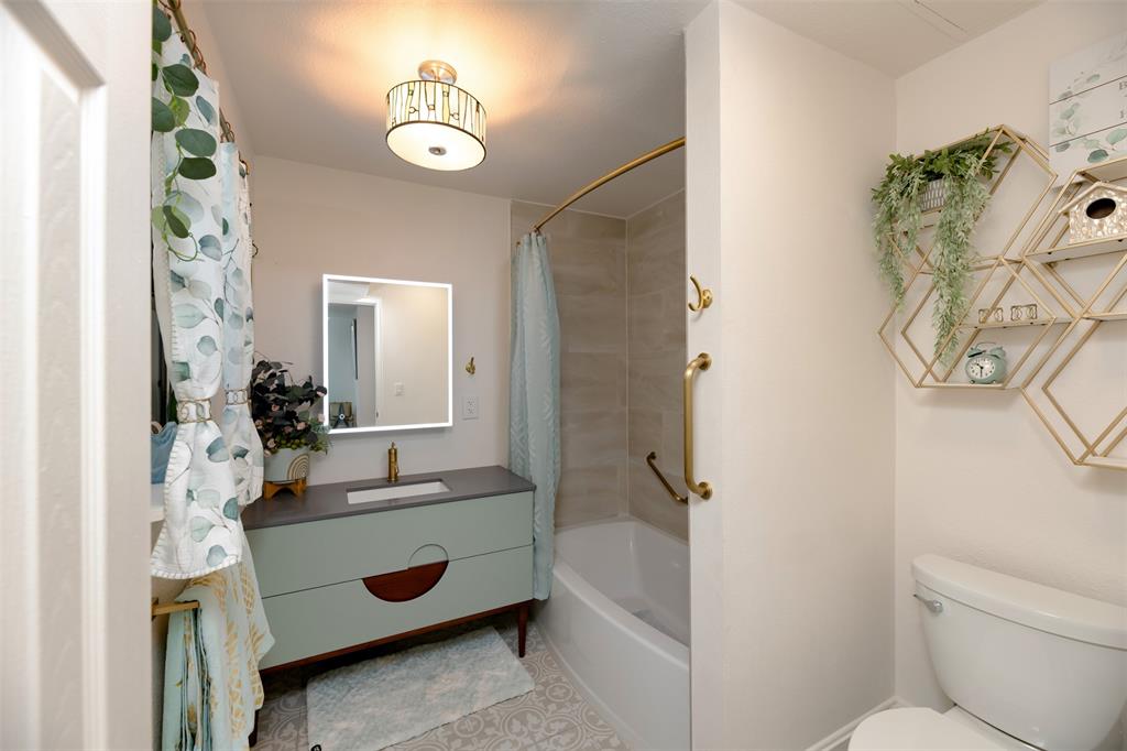 Lake Terrace - Residential Lease