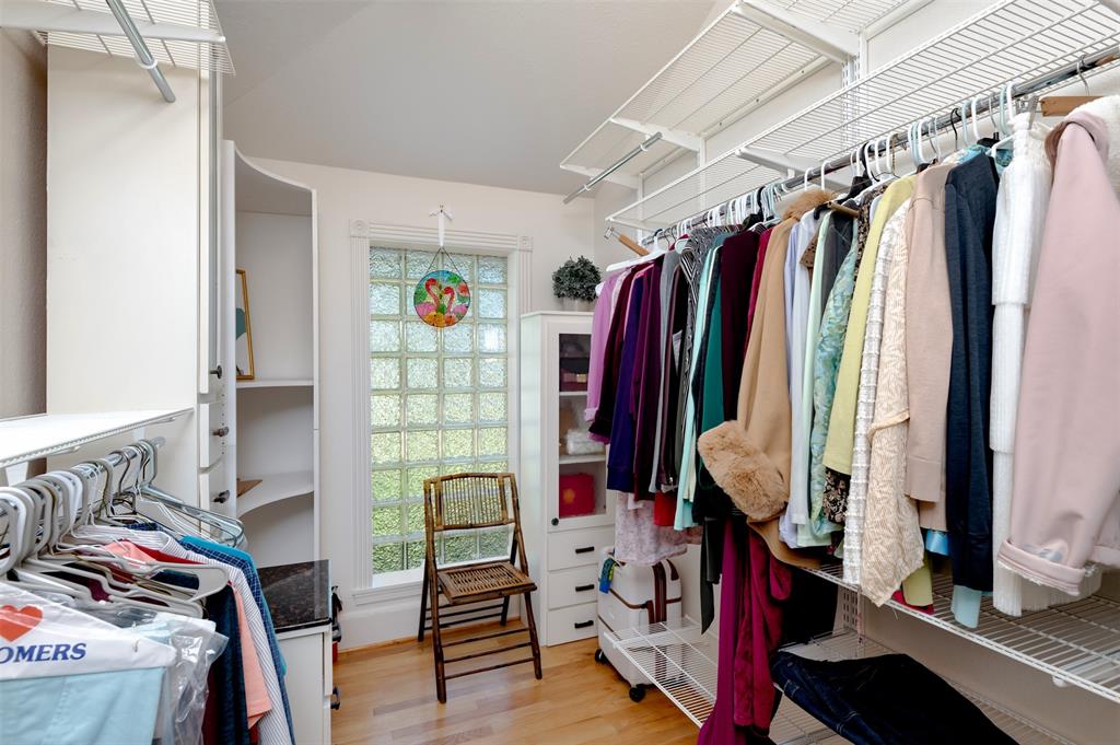 Lake Terrace - Residential Lease